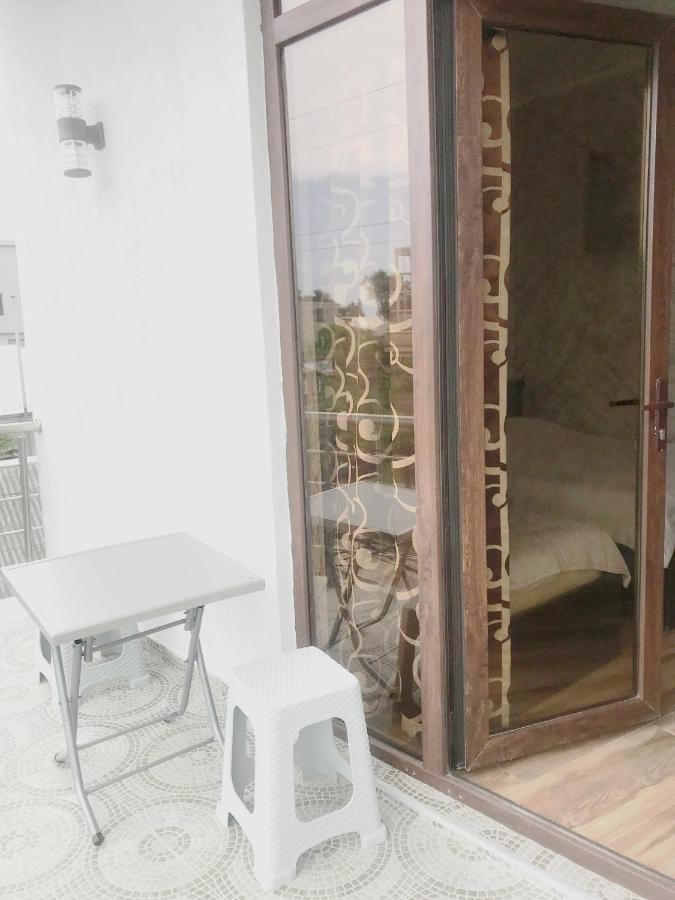 Готель Tiktok House Кобулеті Екстер'єр фото