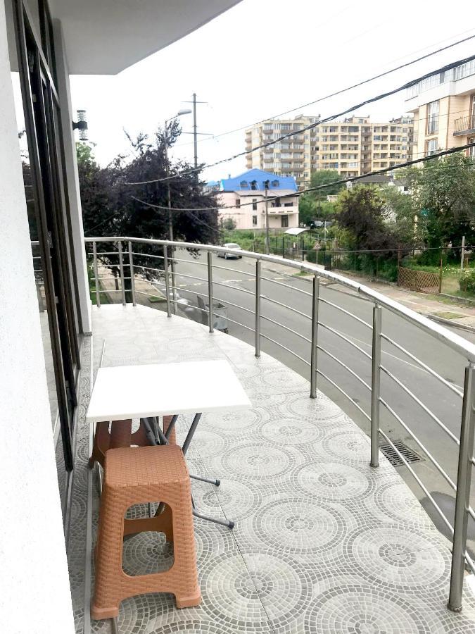 Готель Tiktok House Кобулеті Екстер'єр фото